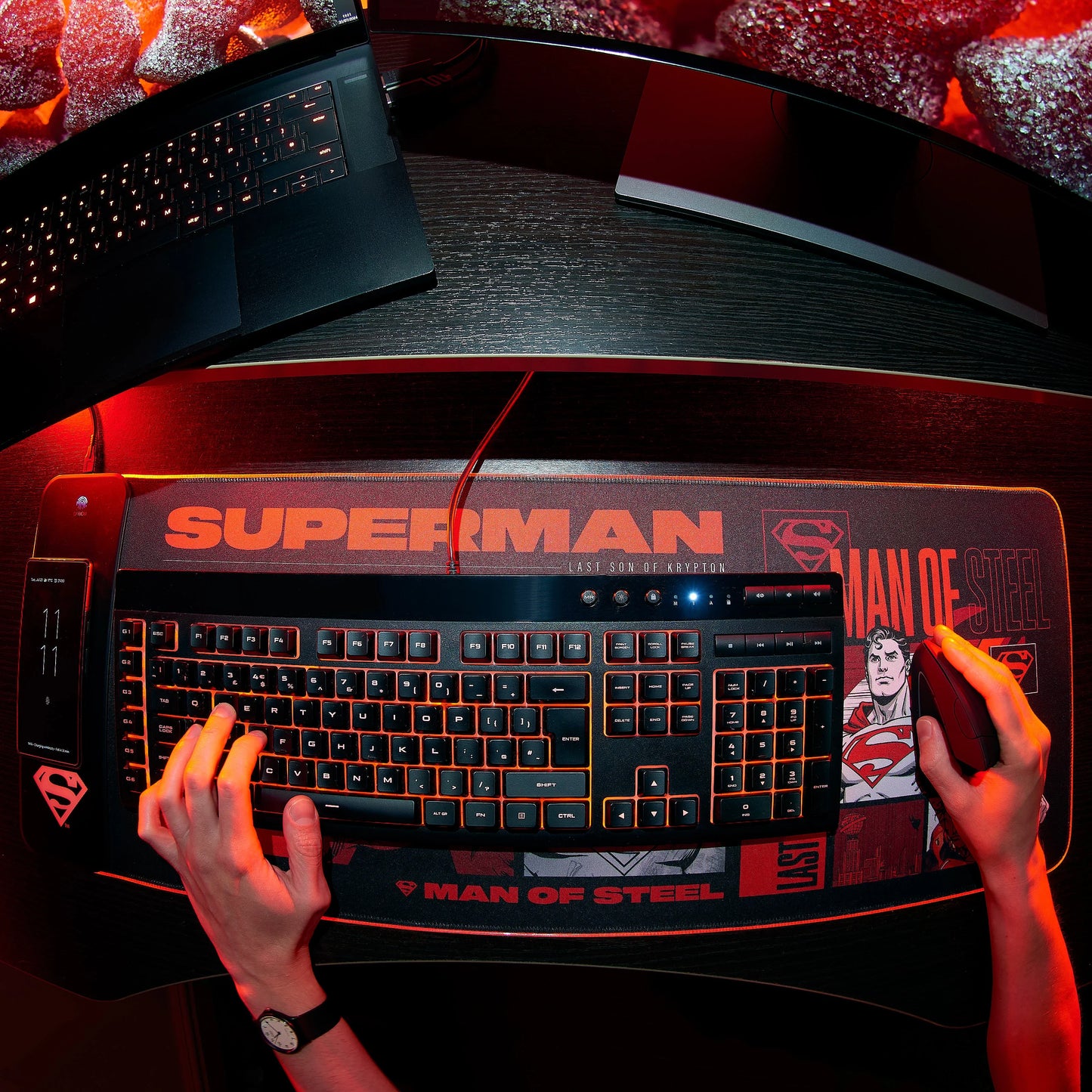 XXL Mouse Mats & Mobile Charger (Batman, Superman & Harry Potter) - AhhKillEz Shop